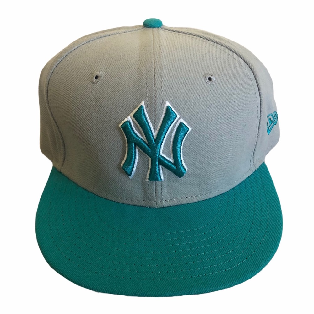 New York Yankees MLB Authentic 59FIFTY Fitted Cap.